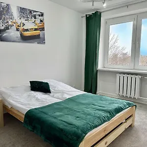 Stadion - Duzy Blisko Stadionu Narodowego W Warszawie. Apartament